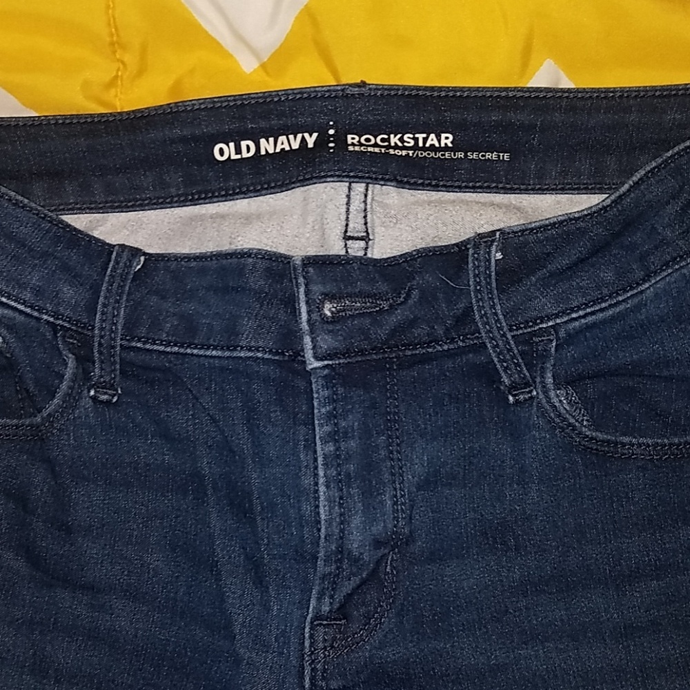Old Navy Rockstar super soft jeans